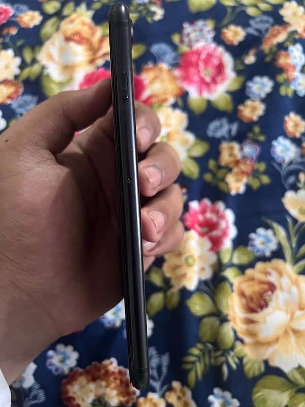 Iphone 7 Plus 256 gb Pta Approved Good Condition 3