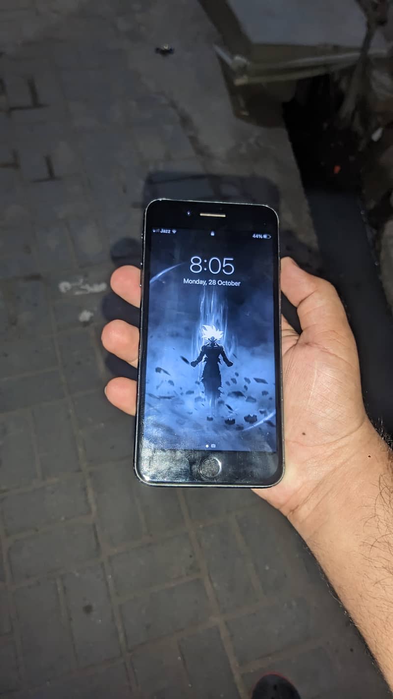 Iphone 7 + for sale 5