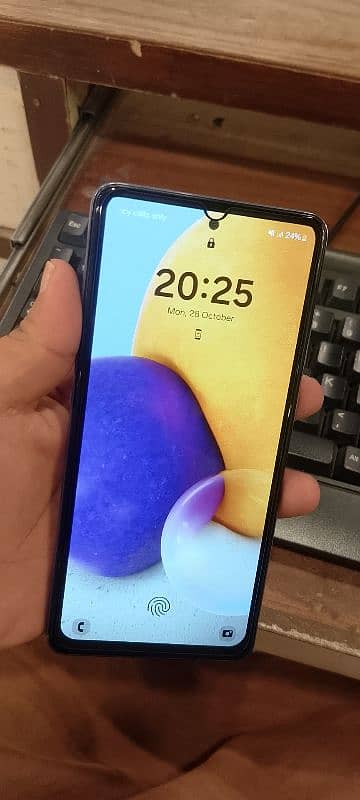 SAMSUNG A72 8 128GB 1