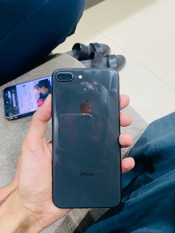 iPhone 8 Plus non pta 0