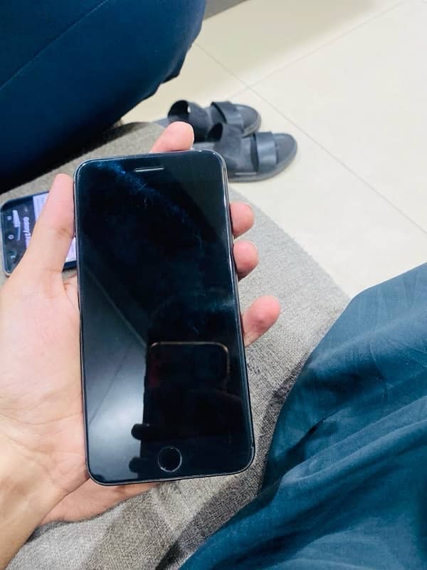 iPhone 8 Plus non pta 6