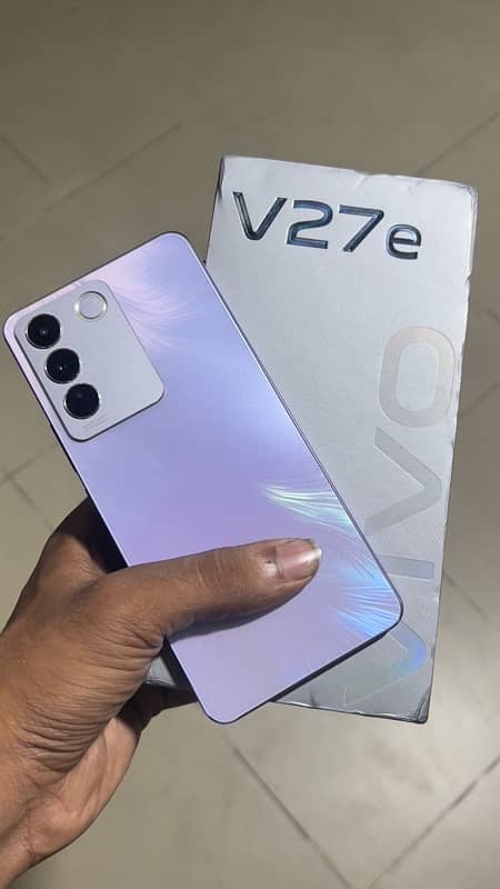 Vivo v27e 8+8/256 3