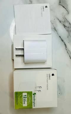 20 W  Type C Power adapter for iphones