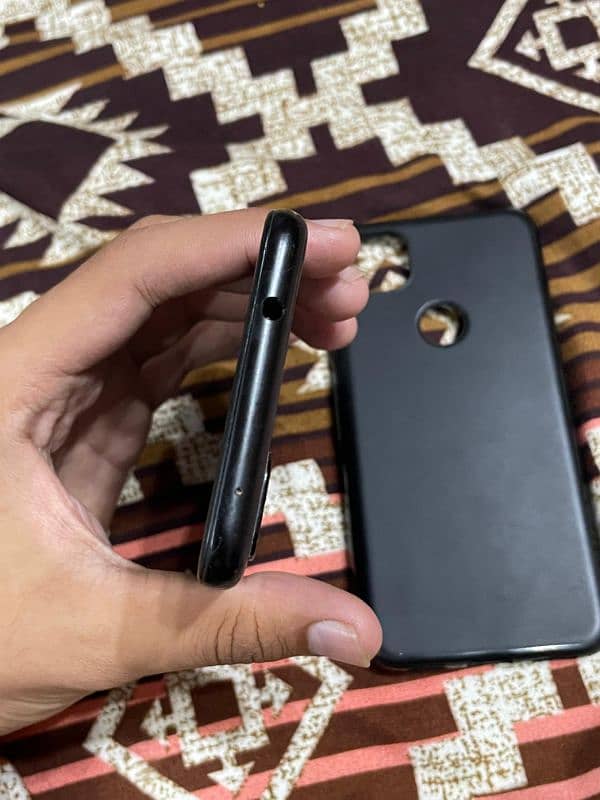 Google pixel 4a 4g 3