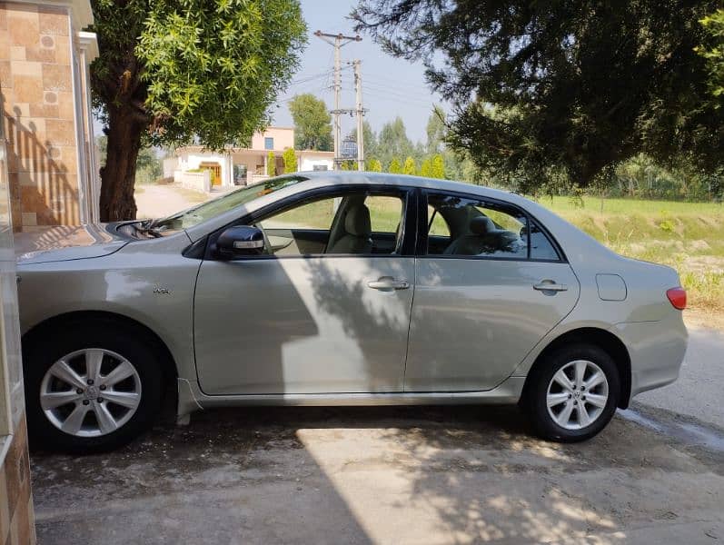 Toyota Corolla GLI 2010 13