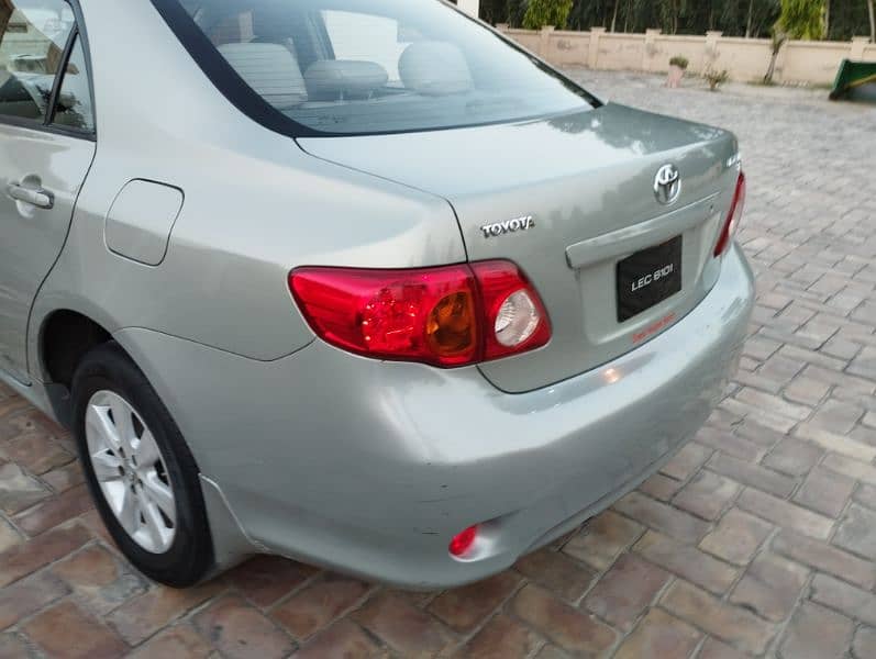 Toyota Corolla GLI 2010 19