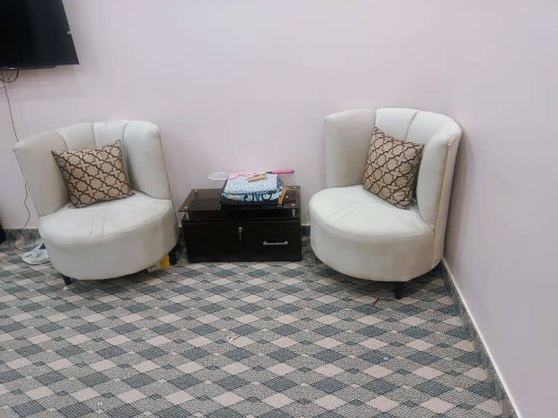 L shape sofa set with dewan n center table with 4 stools n 2 chairs 3