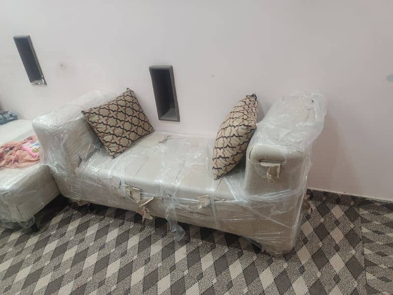 L shape sofa set with dewan n center table with 4 stools n 2 chairs 8