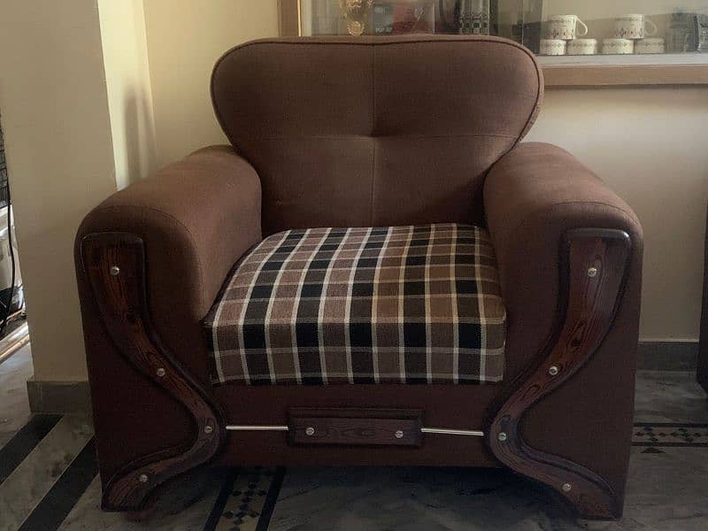 Sofa Set In Good Condition 0