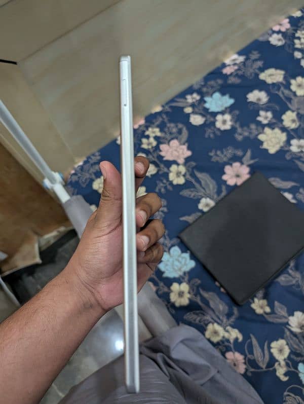 Samsung Galaxy tab a7 Lite in good condition 5