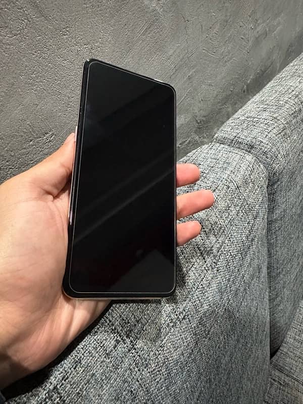 VIVO X27 1