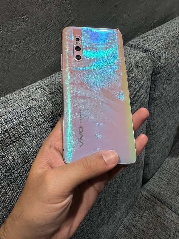 VIVO X27 3