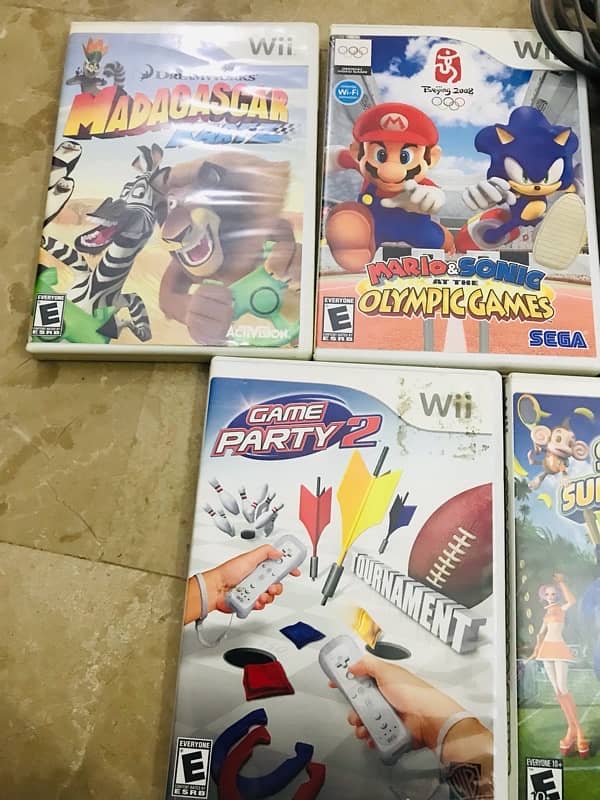 Nintendo Wii gaming set 5