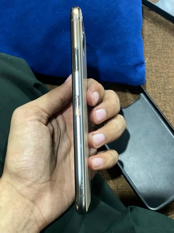 IPhone 11 Pro Max Pta approved dual physical 3