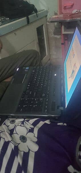 Toshiba Satellite i3 2nd gen Workstation Laptop 4