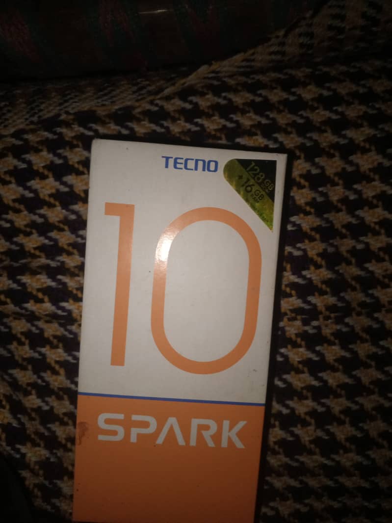 Tecno spark 10 16gb rom 128gb storage only 2week use.  NO# 03286491480 2