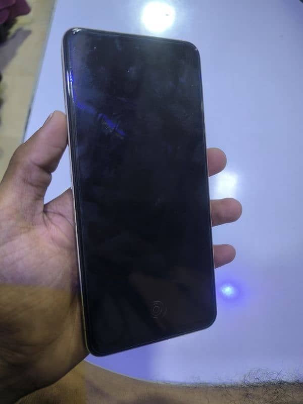 realme 12 plus 4