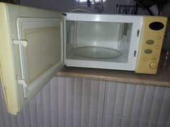 Microwave oven / grilled oven 0