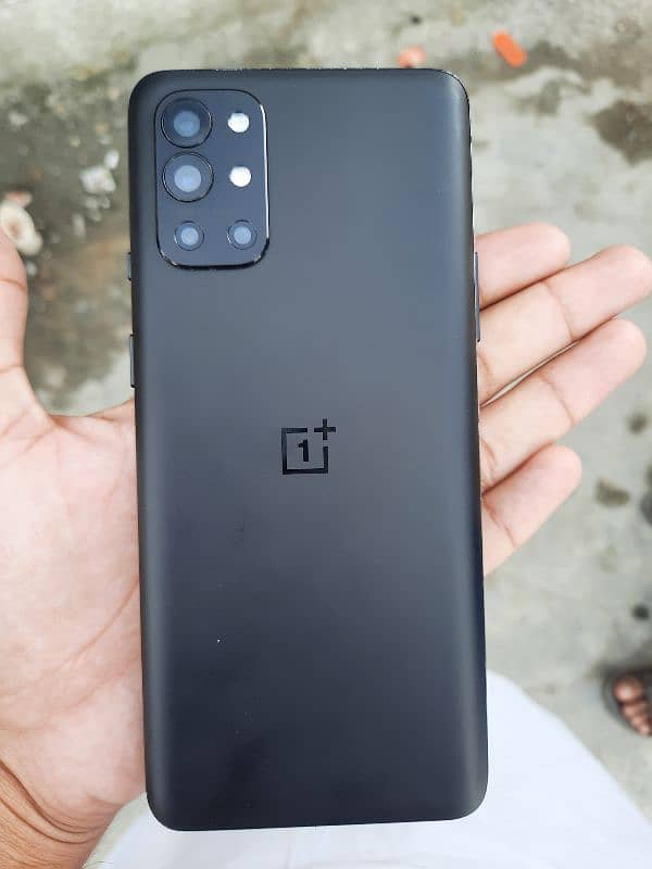 OnePlus 9R 5G. 12/256 duel Sim Approved 0