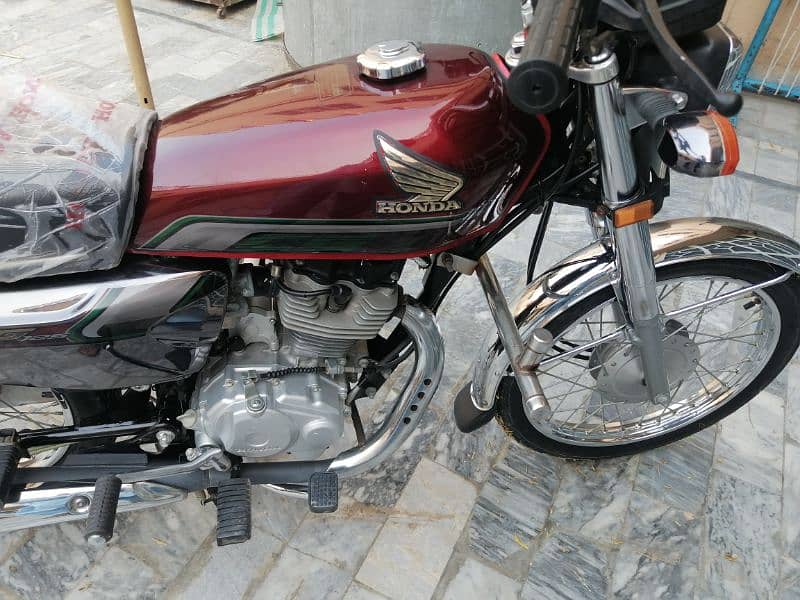 Honda 125 special edition 6