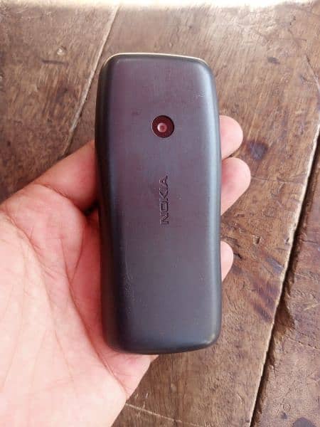 nokia 110 good condition charger avilable call 03180400324 2