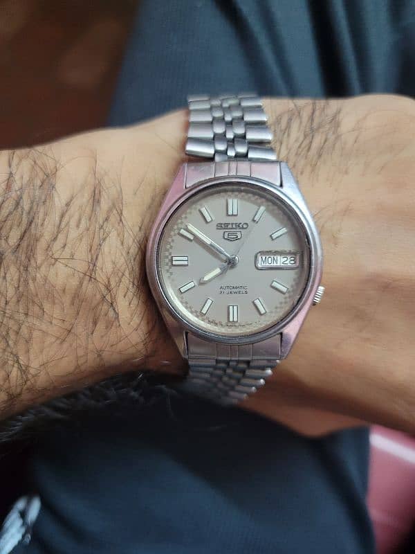 seiko 5 automatic grey dial 0