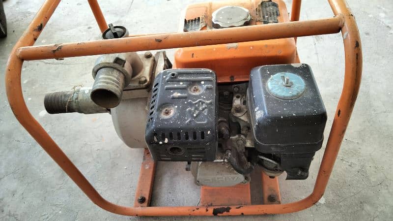 PETROL engine Water pump 1