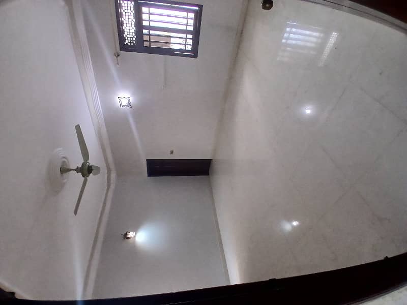 3 Bed DD Portion for rent in Jauhur Block 3 4