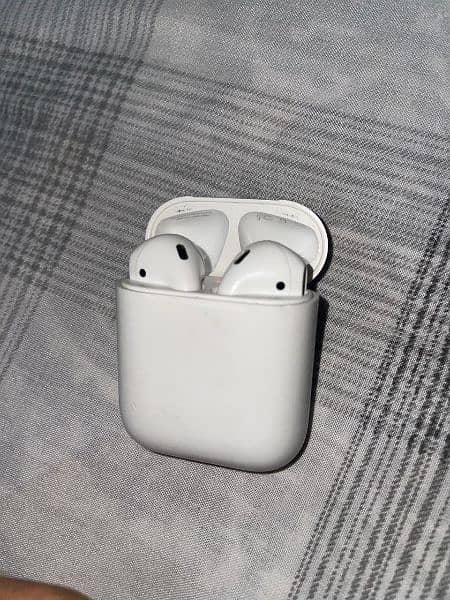 Airpods 1