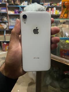 iPhone XR condition 10 x 10 128GB