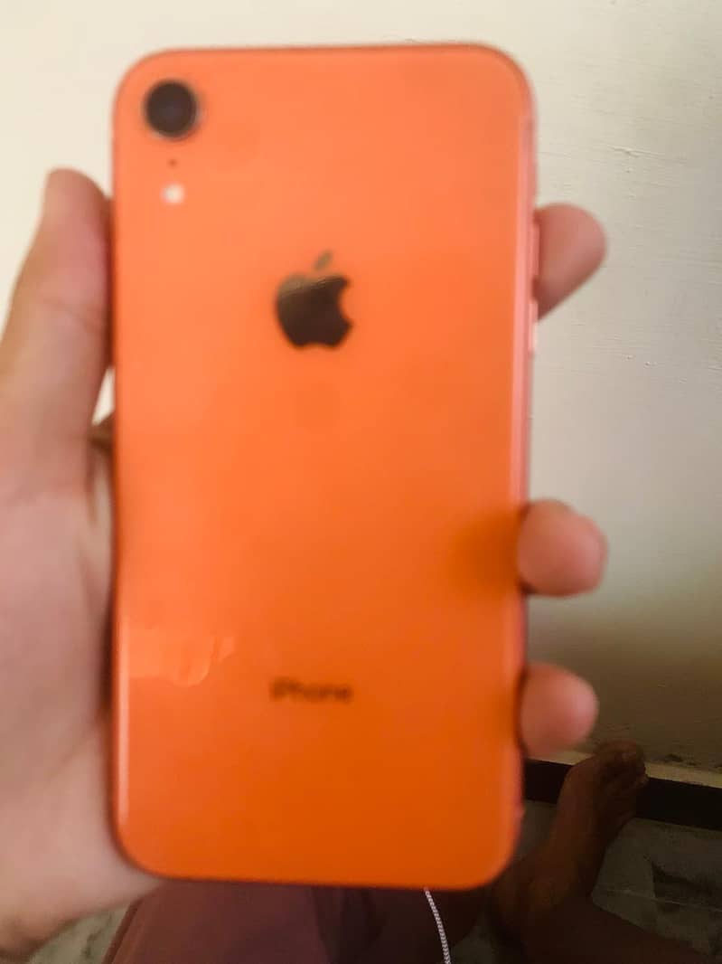 iphone xr 1