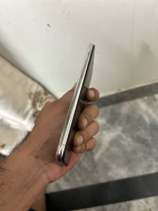 iphone x 256 GB PTA 70 health 2