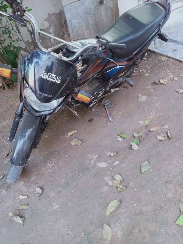 Honda dreem 125 model 2017 1