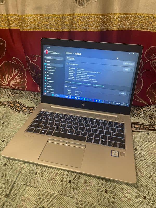 HP Elitebook 830 G5 0