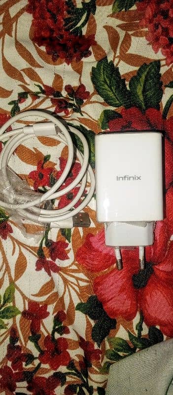 INFINIX HOT 30  8/128 2