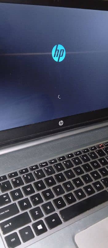 HP laptop AMD A10.0333-5081-322 1