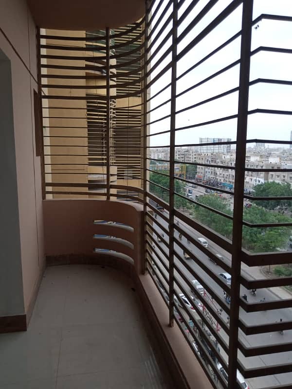 3 Beds d/d Beautiful flat available for sale in Federal B Area Block 10 Shahra e Pakistan 8