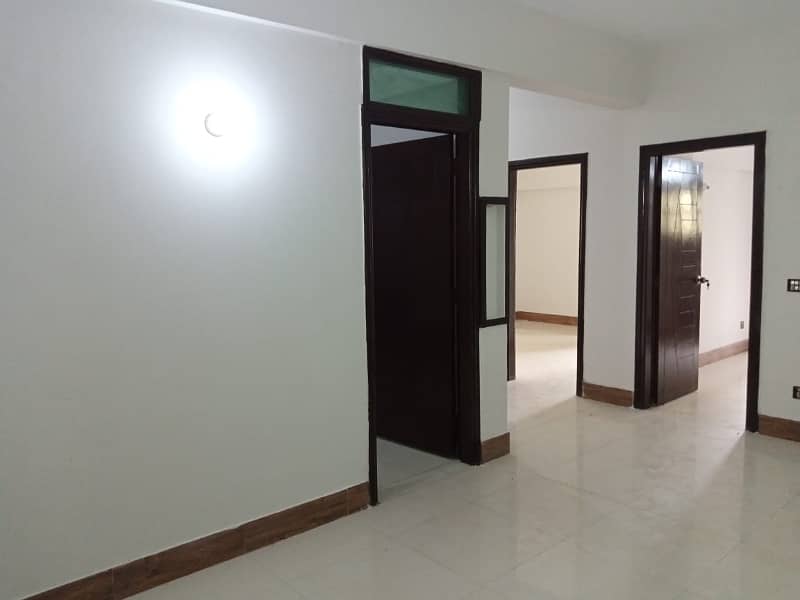 3 Beds d/d Beautiful flat available for sale in Federal B Area Block 10 Shahra e Pakistan 11