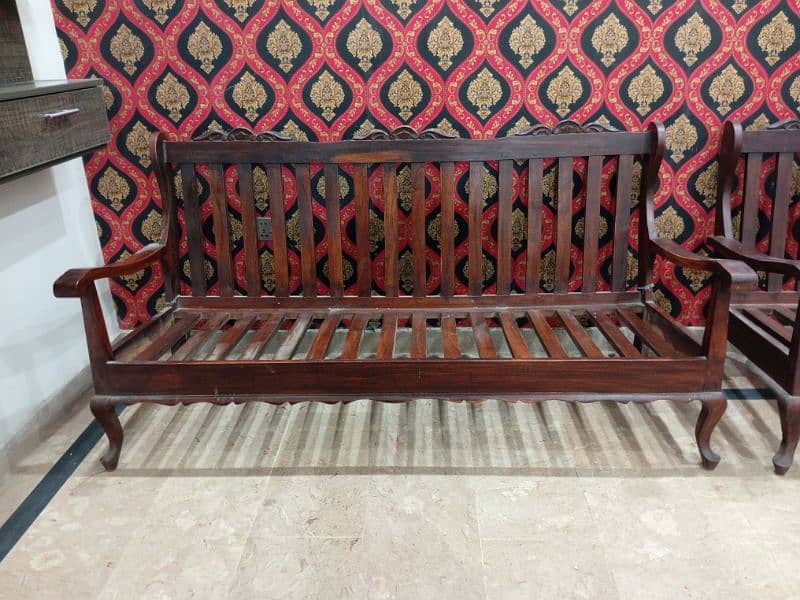 5 Seater Pure Sheesham Wood Sofa Set in Good Condition 3