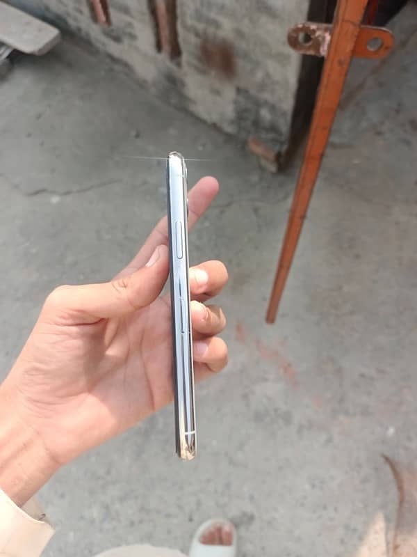 iphone 11 pro non pta jv 256 ful sim time water pack 95bH exchng posbl 9