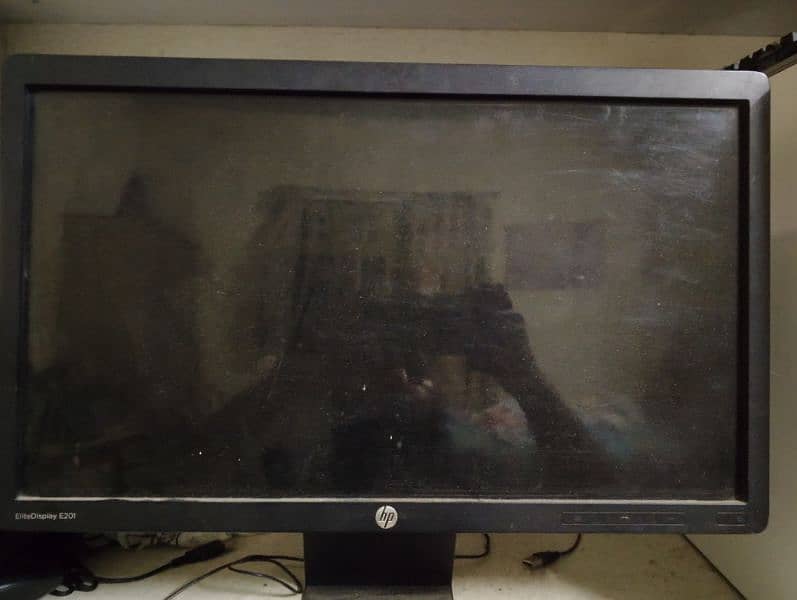 Dell CPU & Hp LCD 20 inch no fault no issue 0313-7774516 Whatsapp num 3