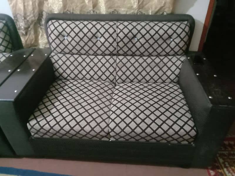 New condition of sofa set 2