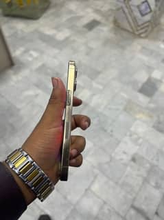 iPhone 13 pro Gold Colour 0