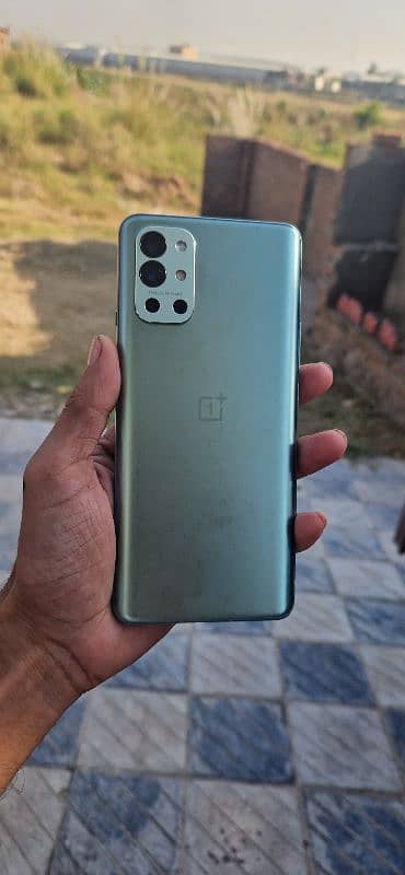 Oneplus 9R (12gb) 3