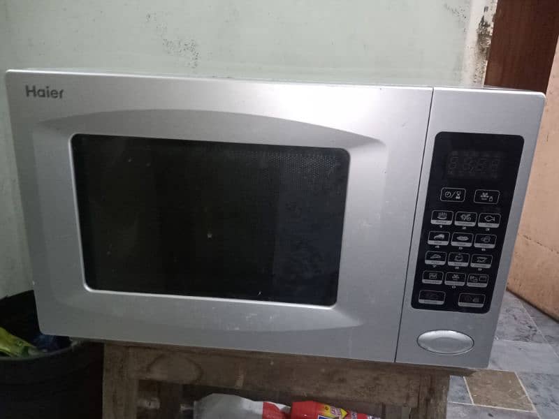 microwave not in working willing to sale 5