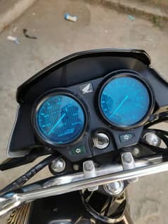 Honda 125 Dream For sel pindi nmbr smart card boke ma kisam ka kam ni