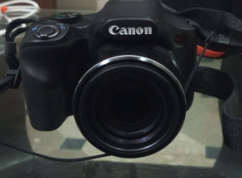 Canon camera full hd 50 x 4