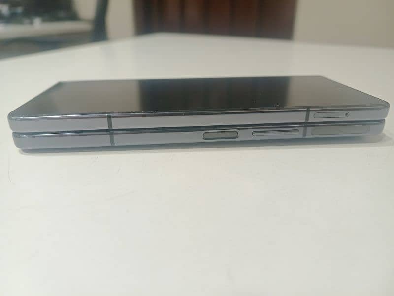 Samsung Glaxy Z Fold 5 2