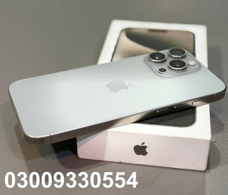 Iphone 15 Pro Max 256 GB LLA Version 12