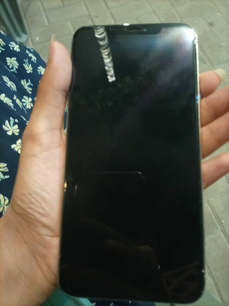 I phone xs max 256 gb lla variant silver 5